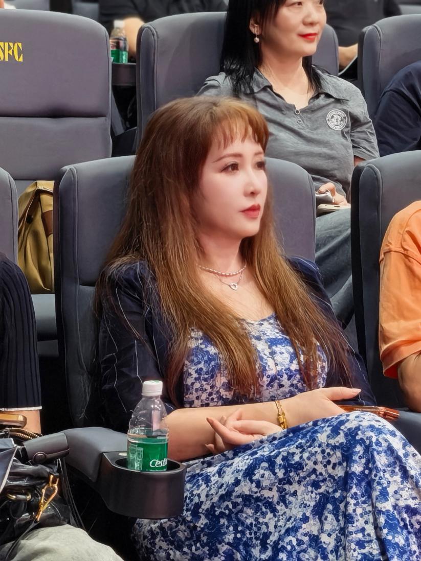 中国移动电视宣委会秘书长、上海广播电视台经营管理部商业创新总监谢华